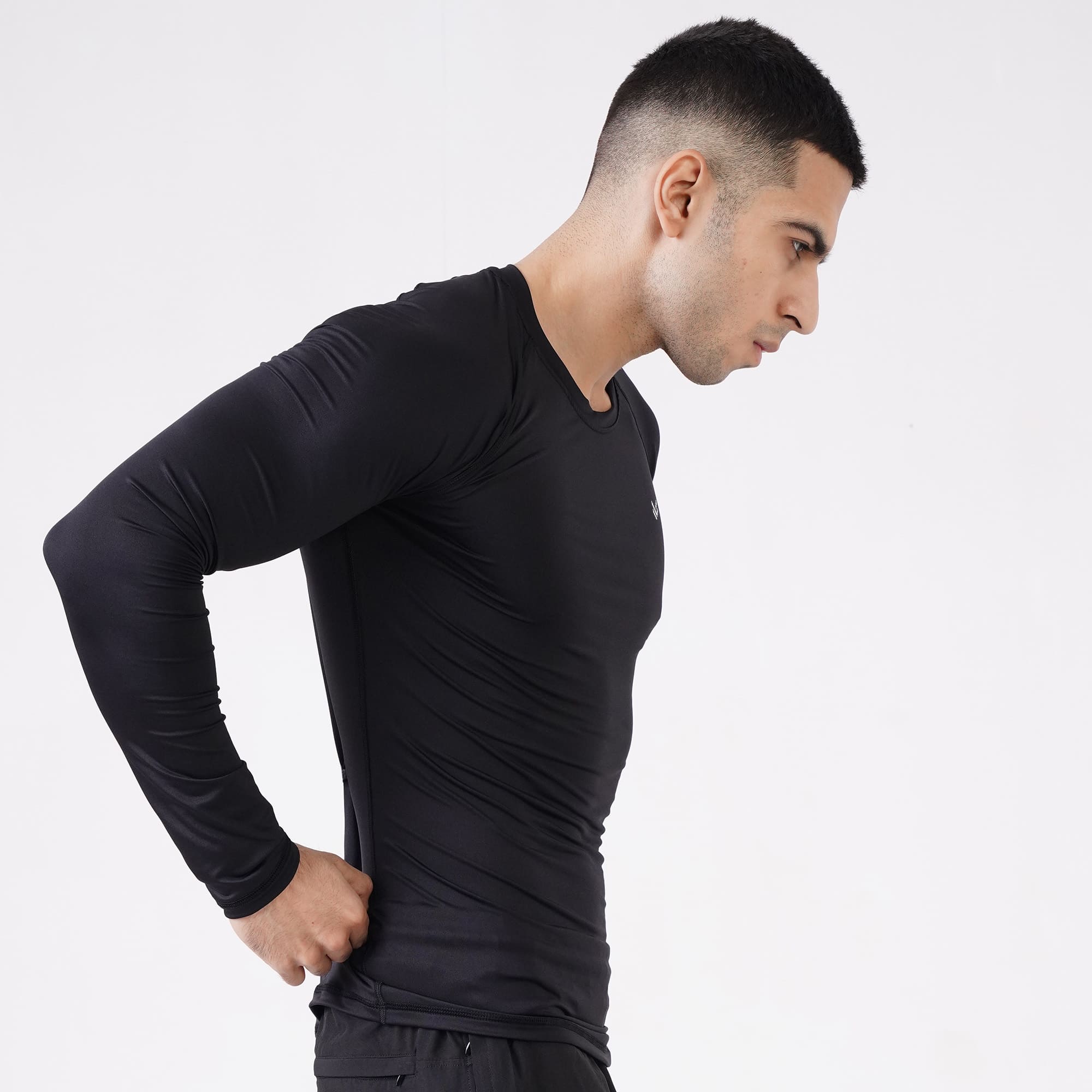 MuscleFit Black Full Compression Shirt