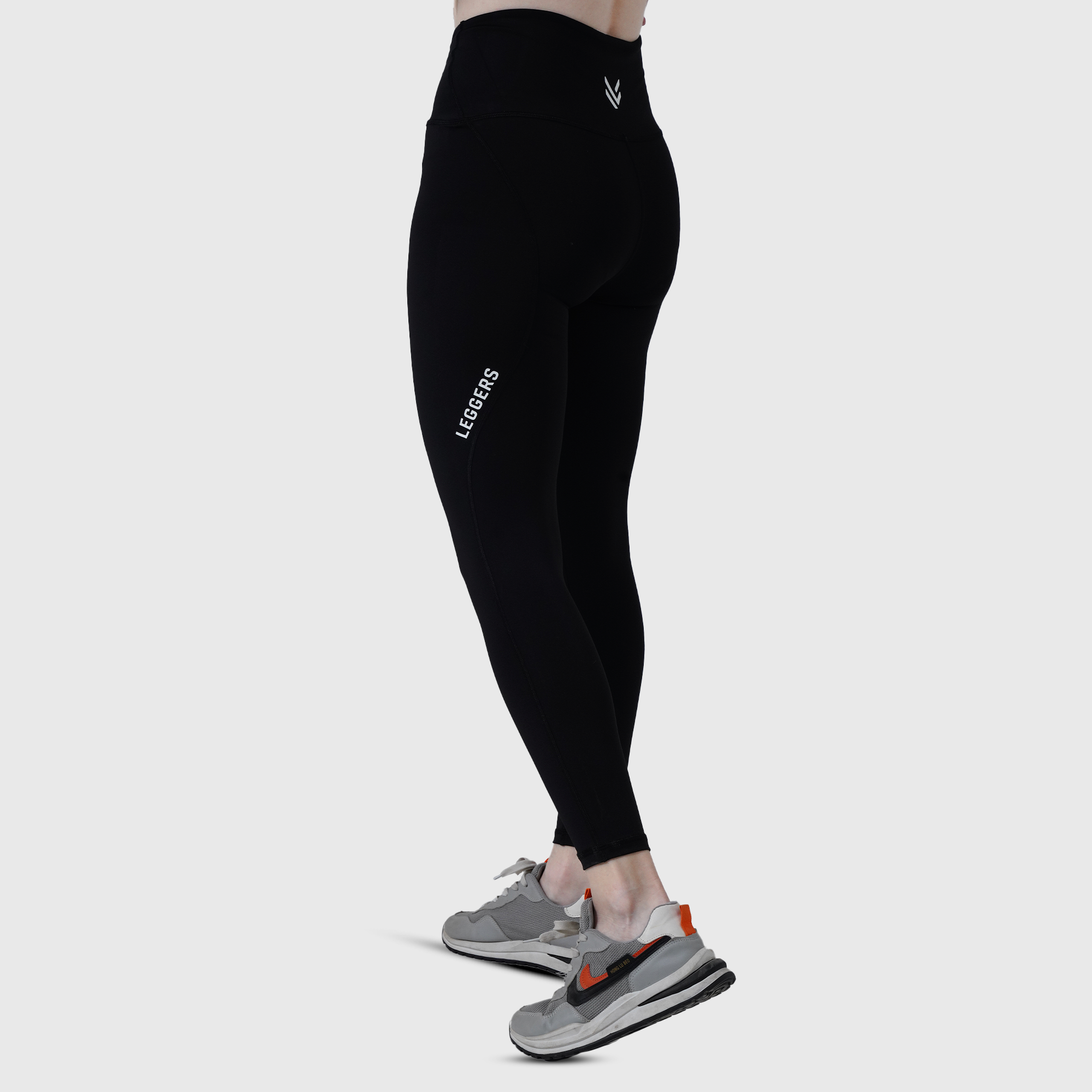 ASTHETIC BLACK LEGGINGS