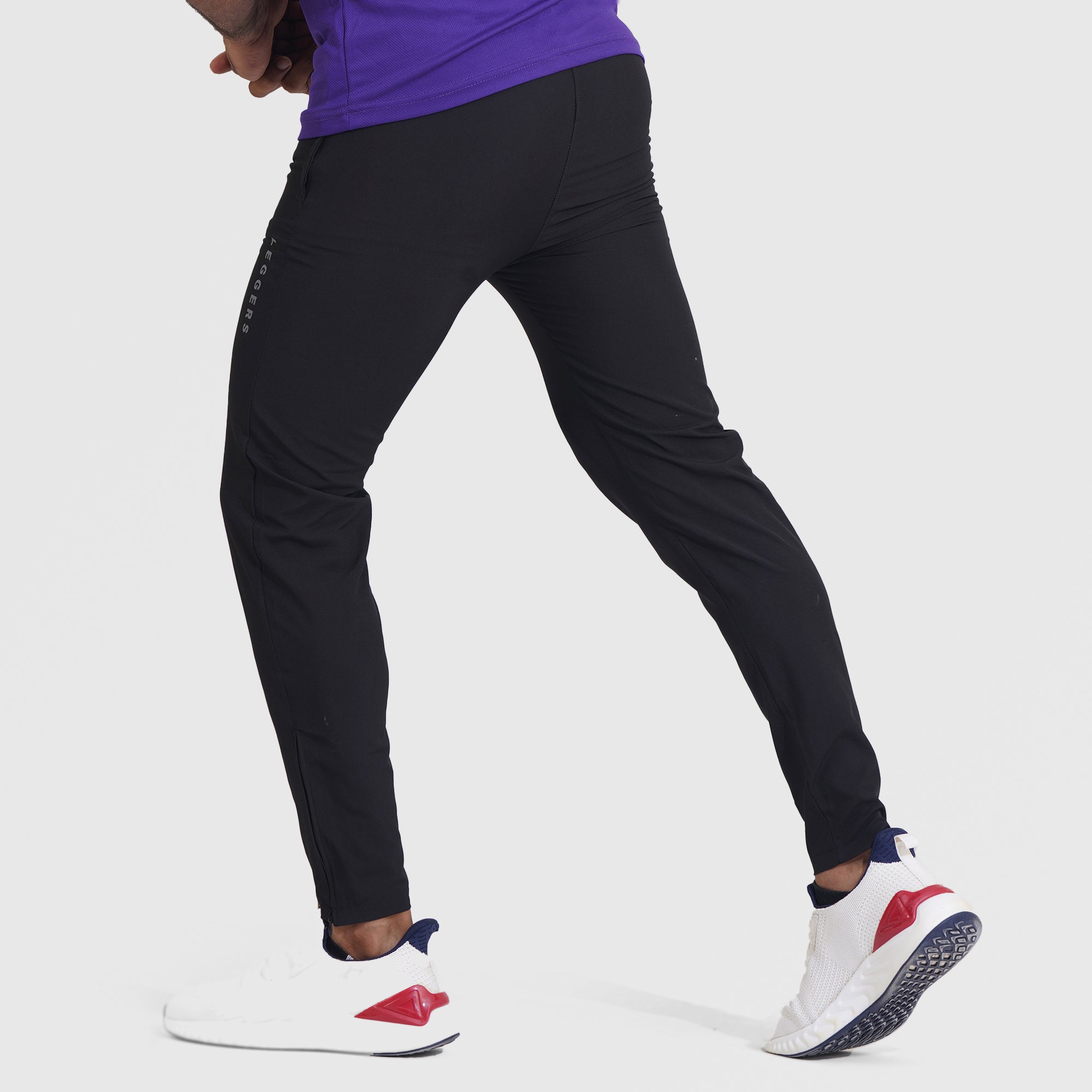 ATHLETIC BLACK TROUSER