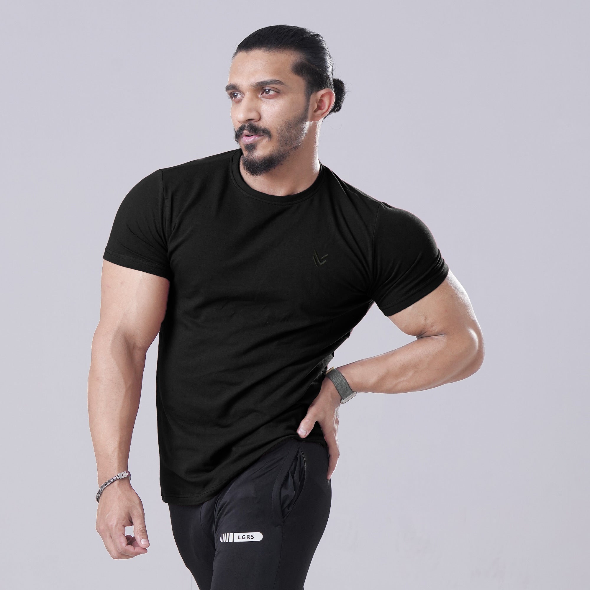 EMB BLACK H/S TEE