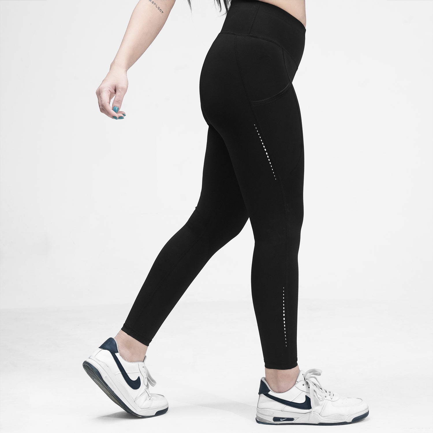 Black Aura Leggings