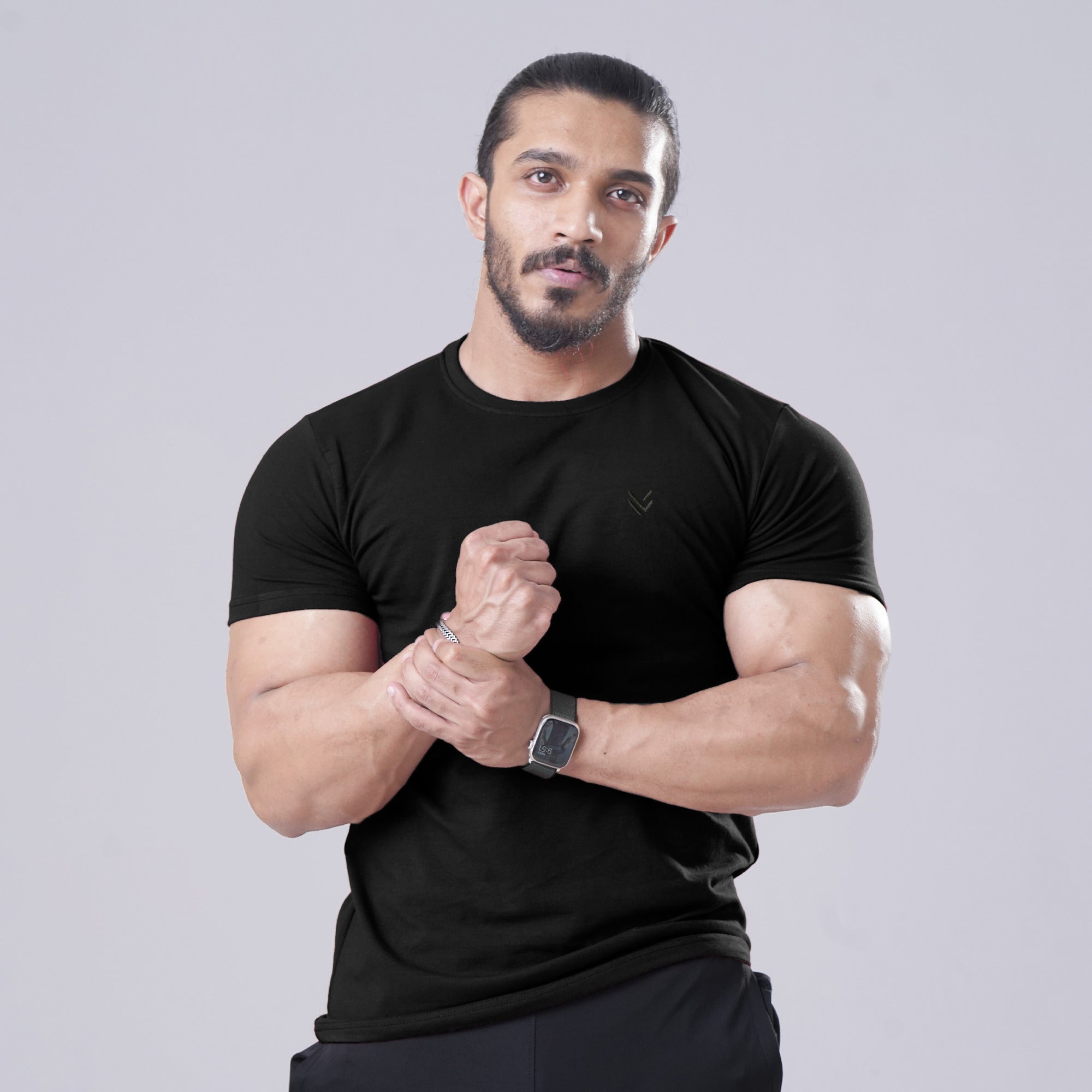EMB BLACK H/S TEE