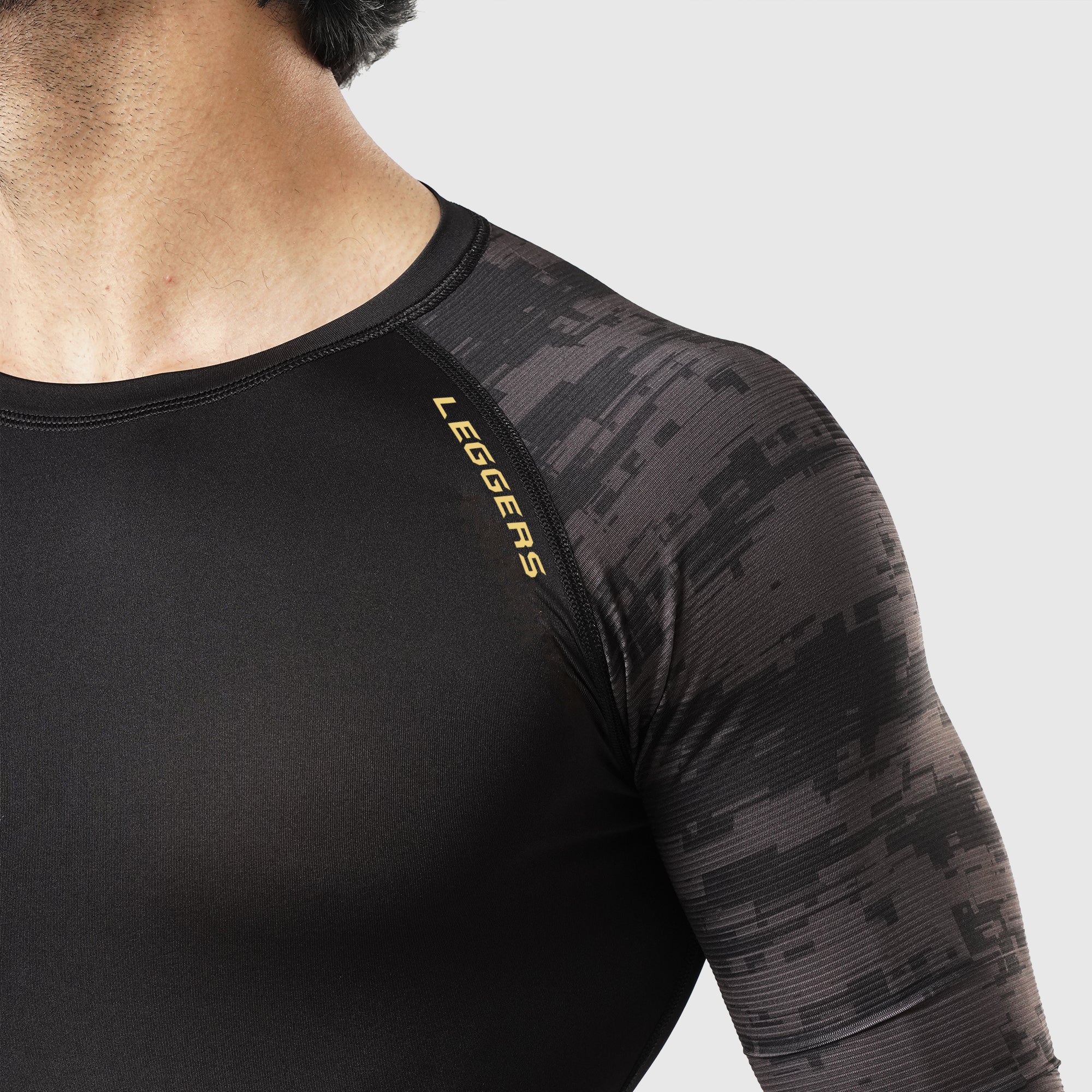 Velocity Black PTRN F/S Compression TEE