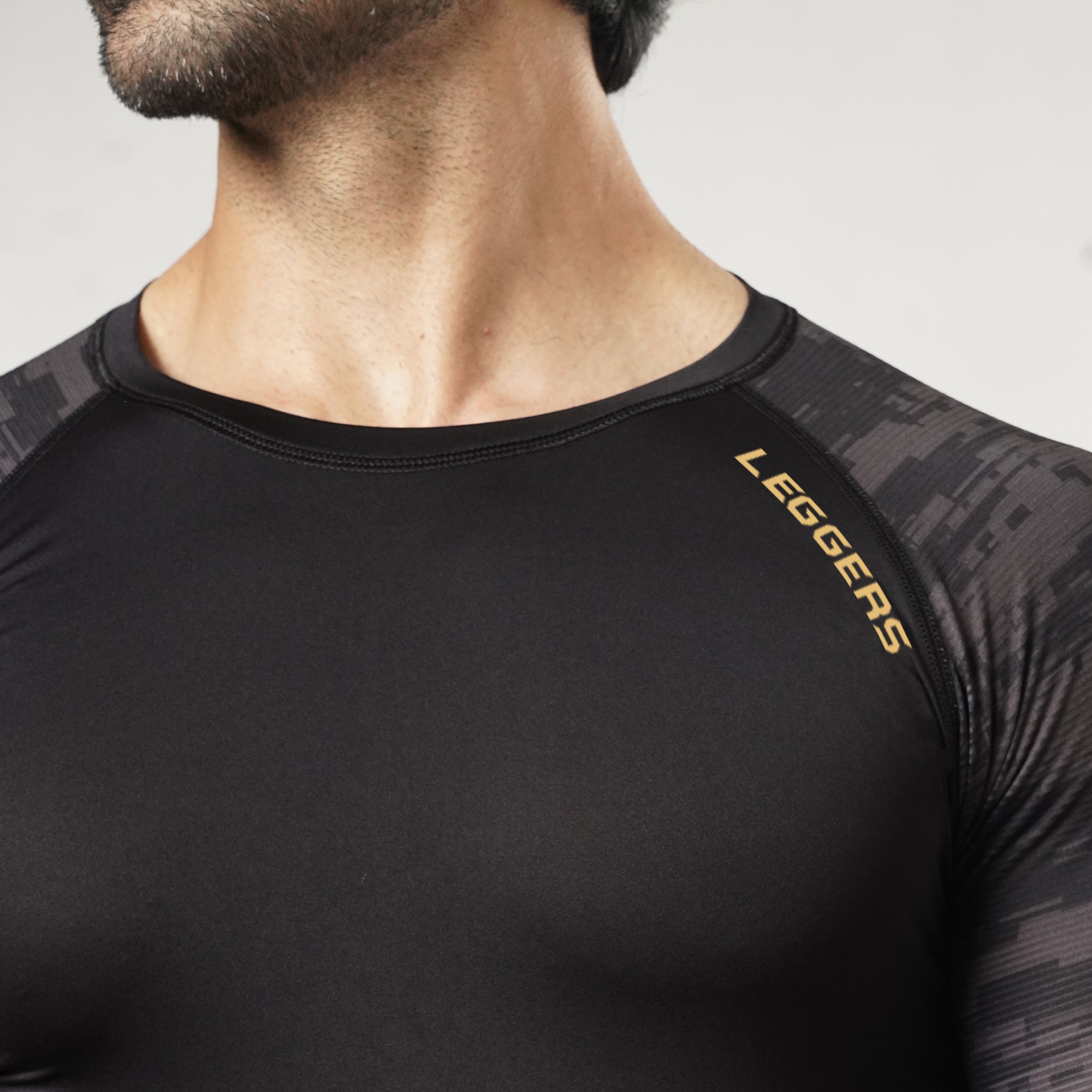 Velocity Black/PTRN H/S Compression TEE
