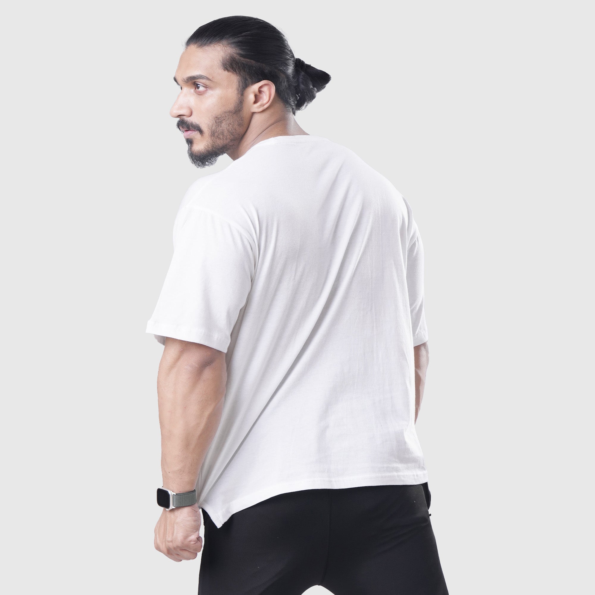 UNSTOPPABLE WHITE OVERSIZE TEE