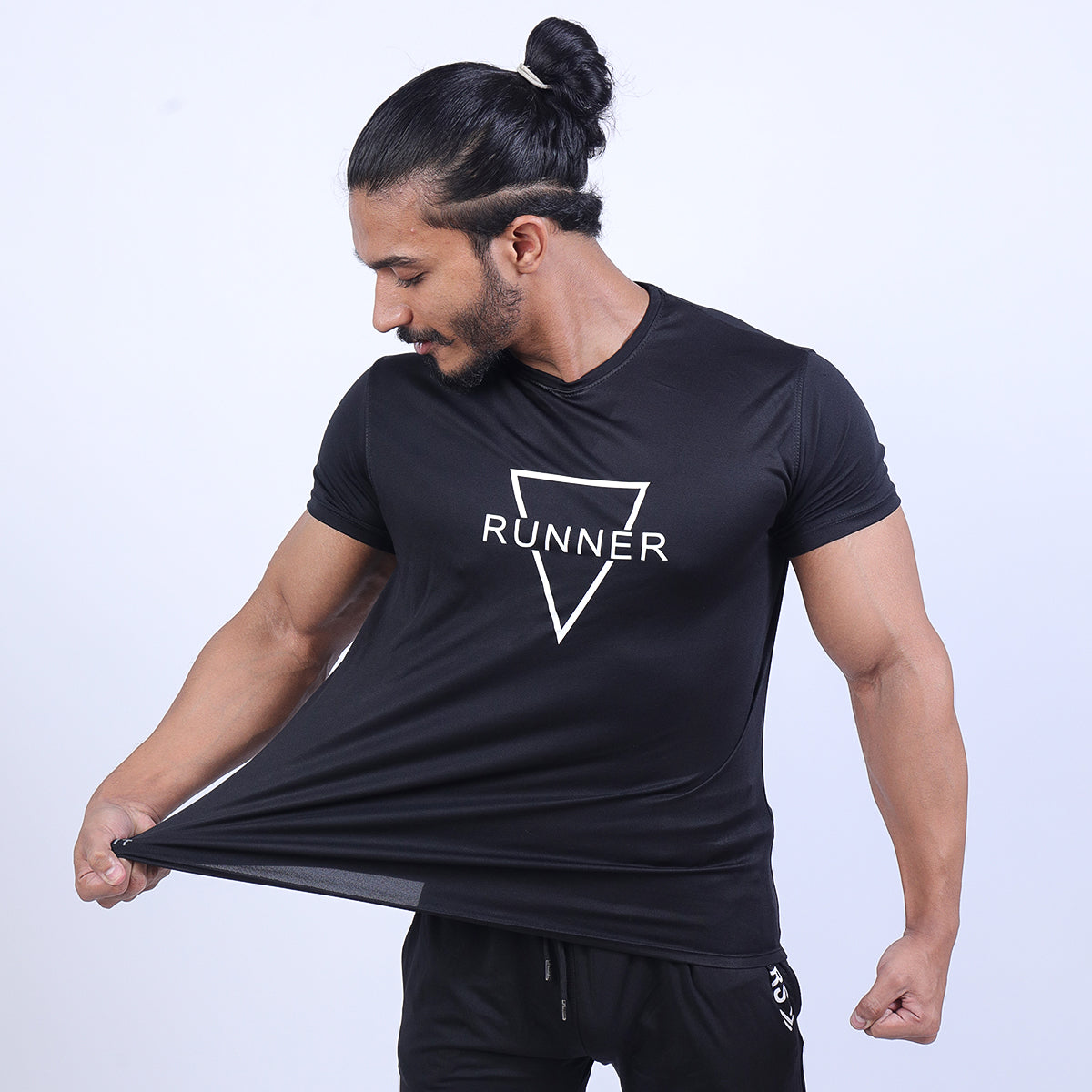 RUNNER BLACK COMPRESSION TEE