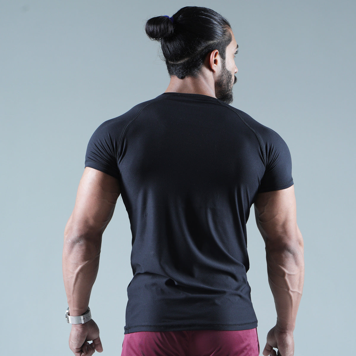 IRON BLACK COMPRESSION TEE